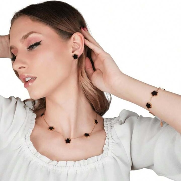 Lucky clover 18k gold color set necklace bracelet and earrings - Picture 6 of 14